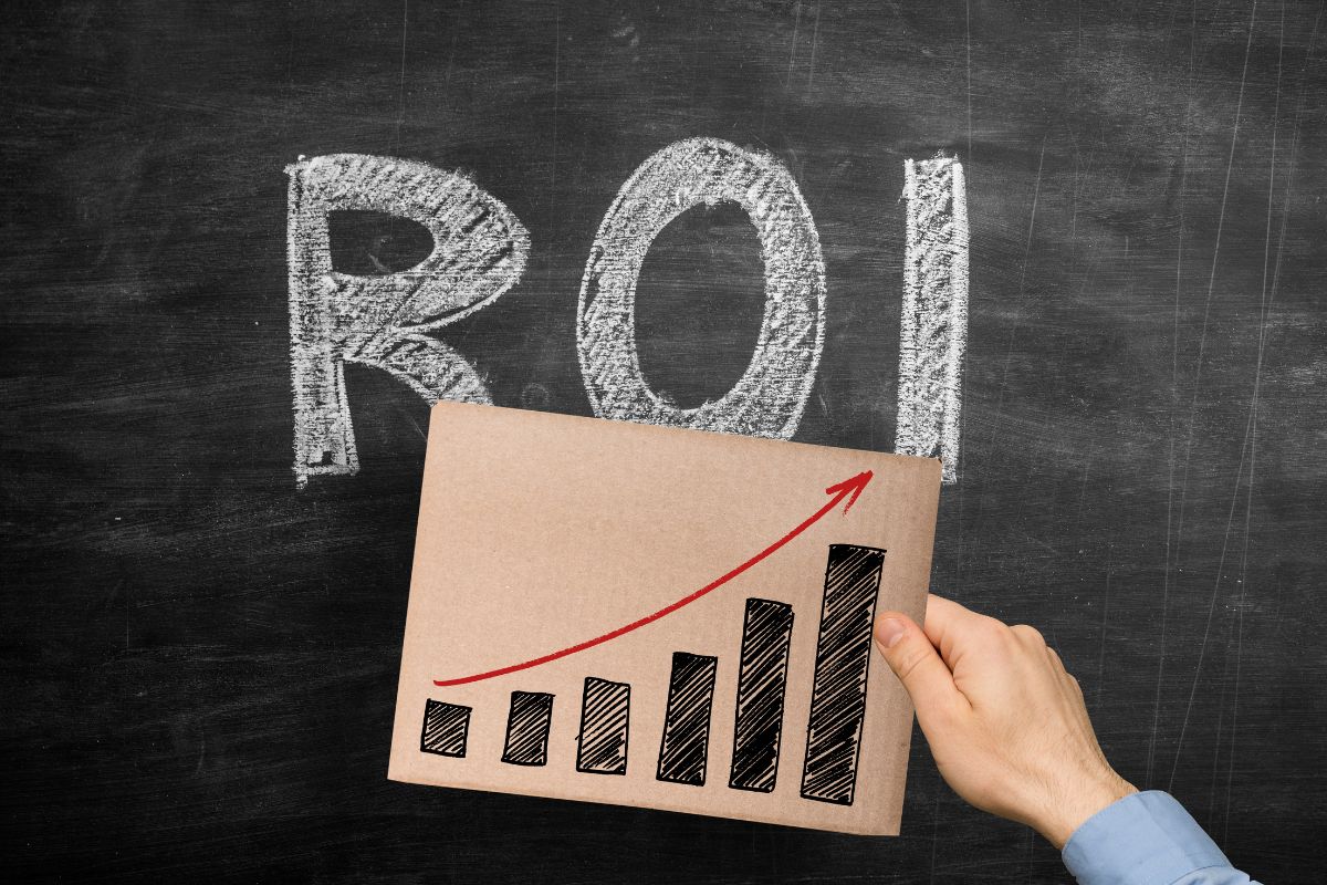 How does Adobe AEM (Adobe Experience Manager) integrate with Adobe Analytics?