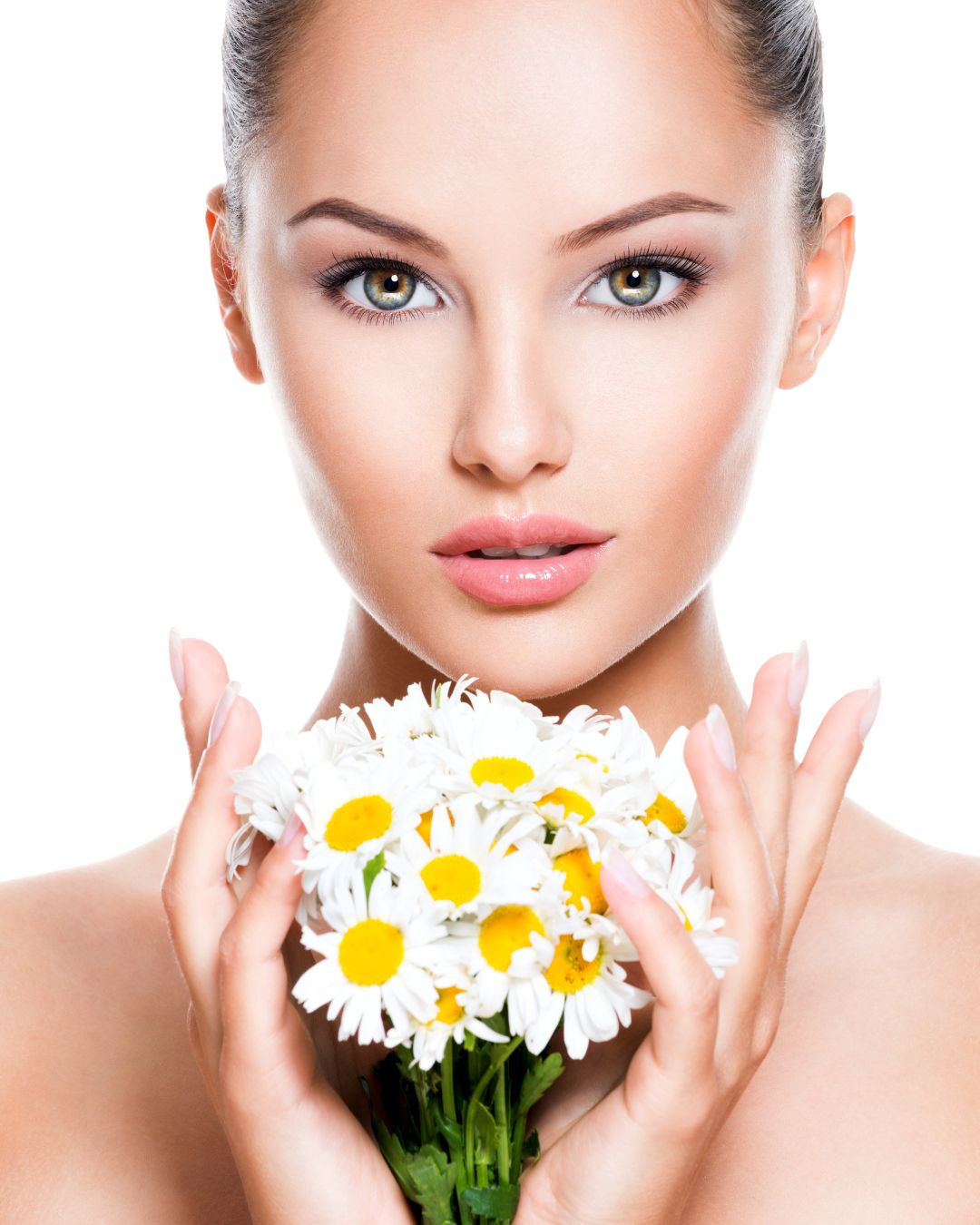 Potential side effects or allergic reactions to be aware of when using day creams