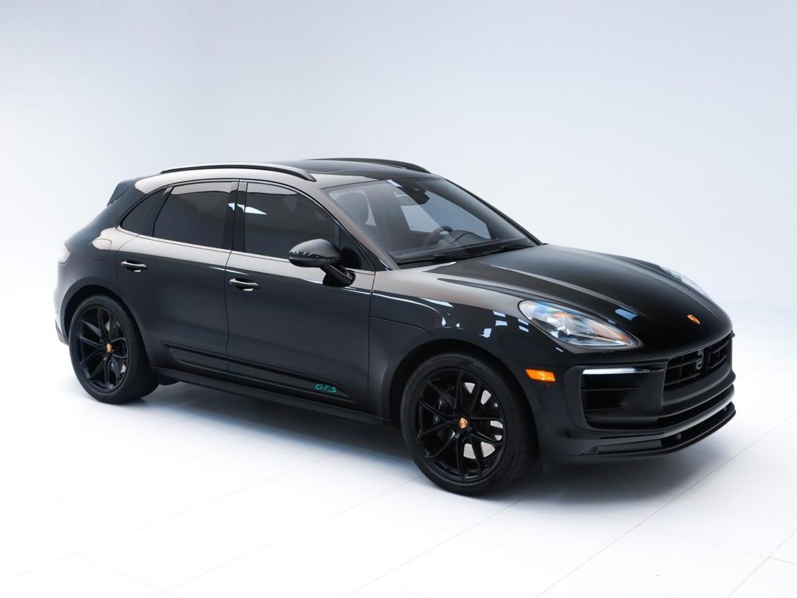Porsche Macan interior
