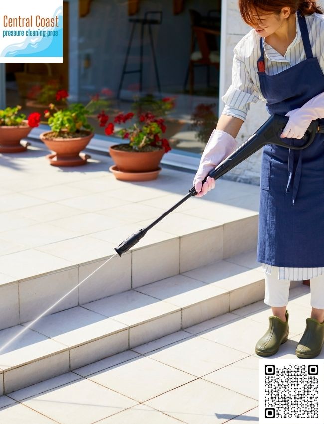 Who removes oil and grease stains in Wyong?