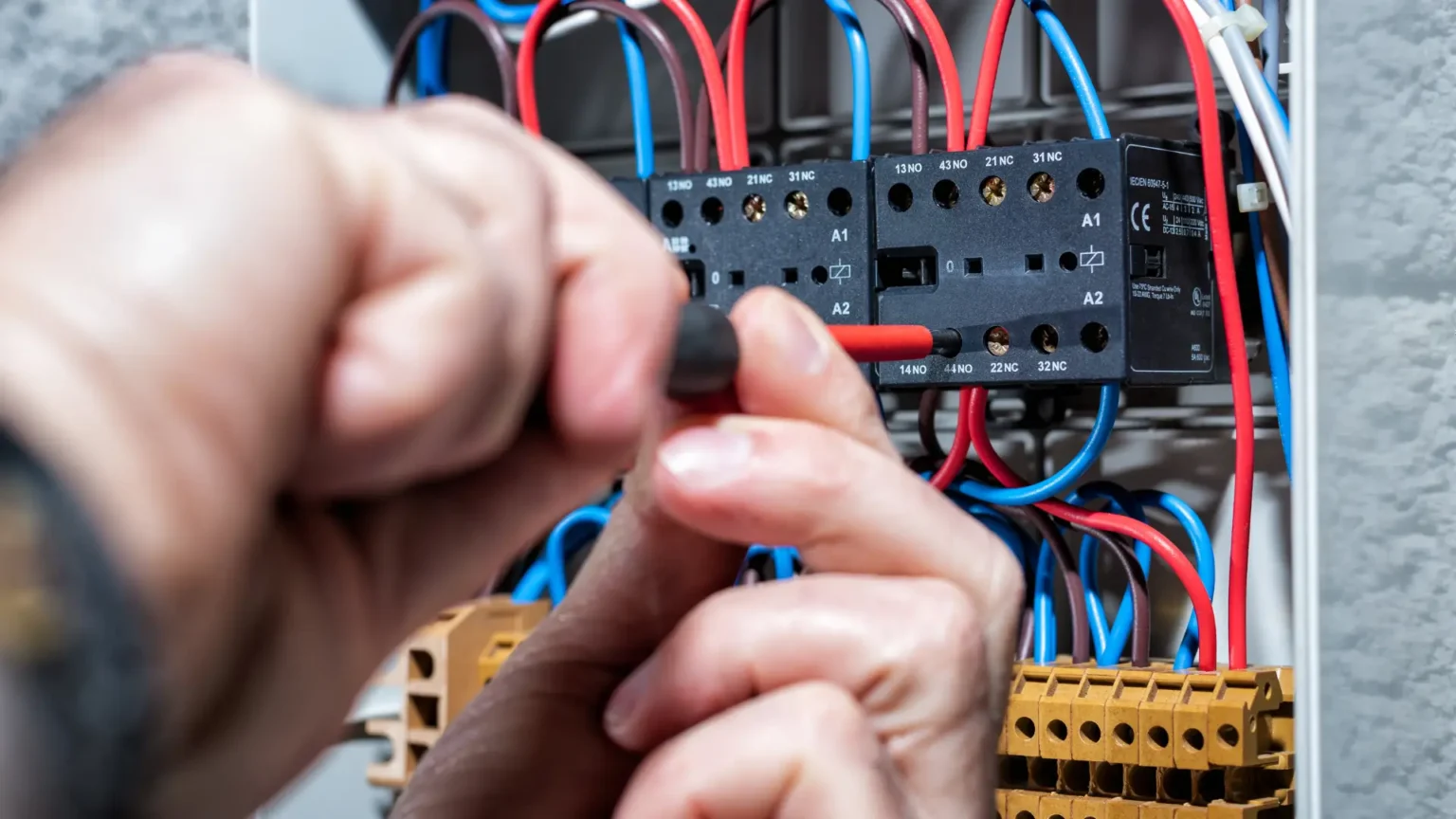 Trusted Electrical Contractor Northbrook