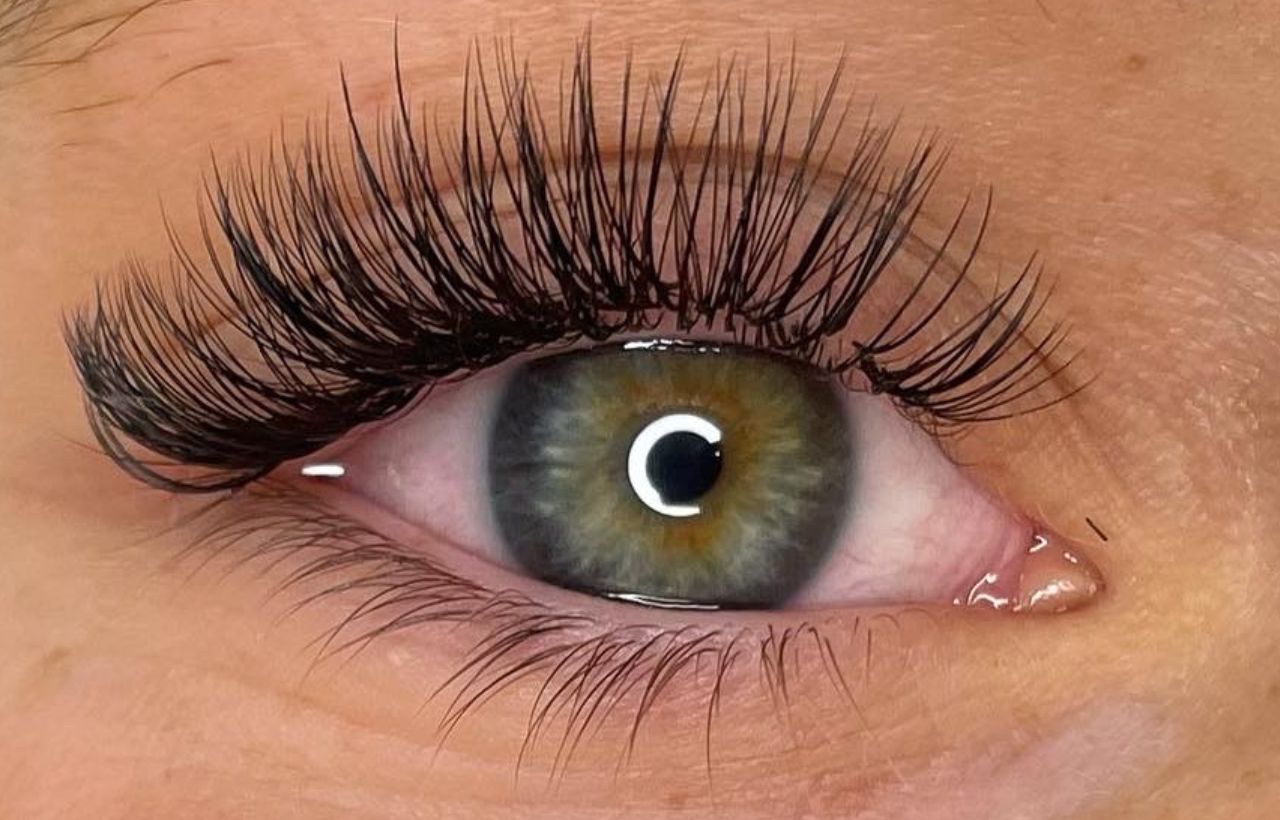 Russian Eyelash Extensions