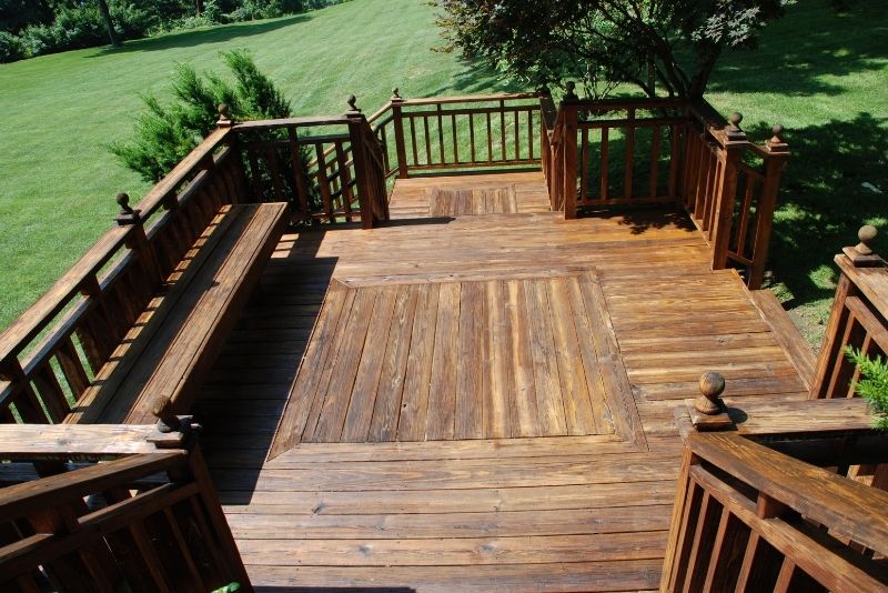 installing composite decking