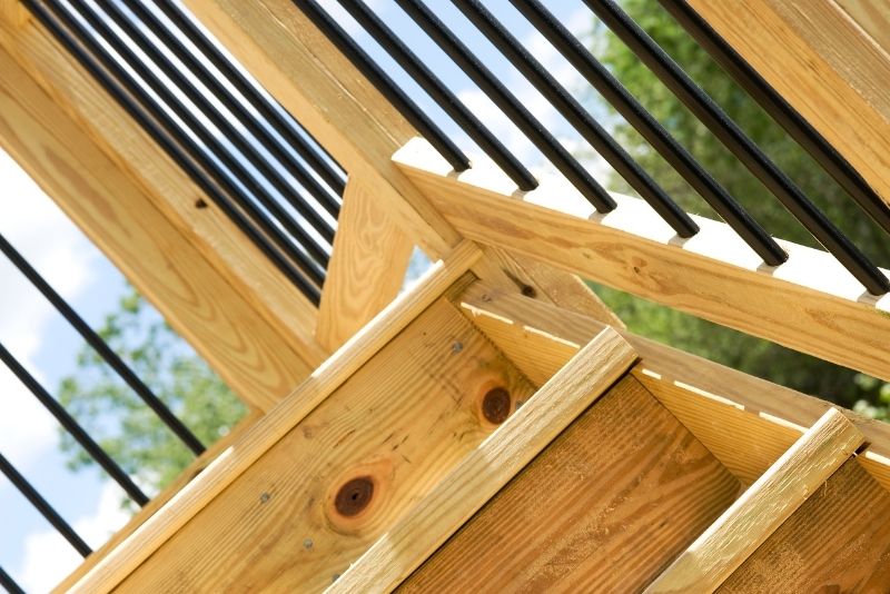building a deck out of composite