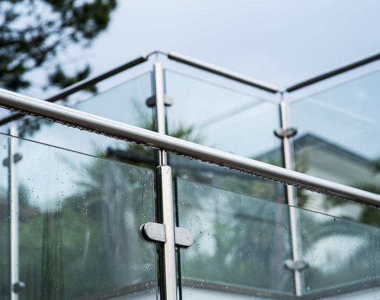 GLASS SHOWER DOOR INSTALLATION