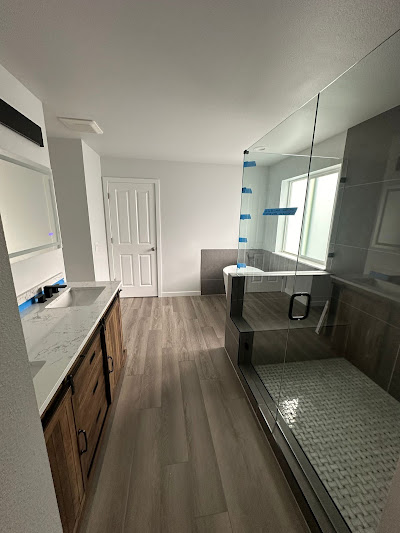 DIY Cabinet Refinishing vs. Hiring a Professional