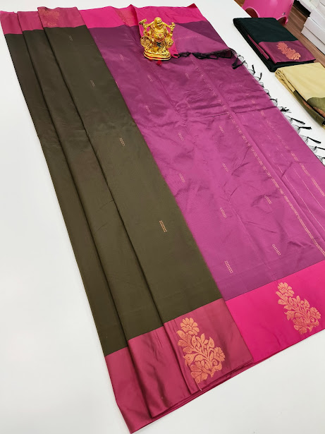 Semi Soft silk Saree Light Weight Dark Olive Green Color w/ Blouse
