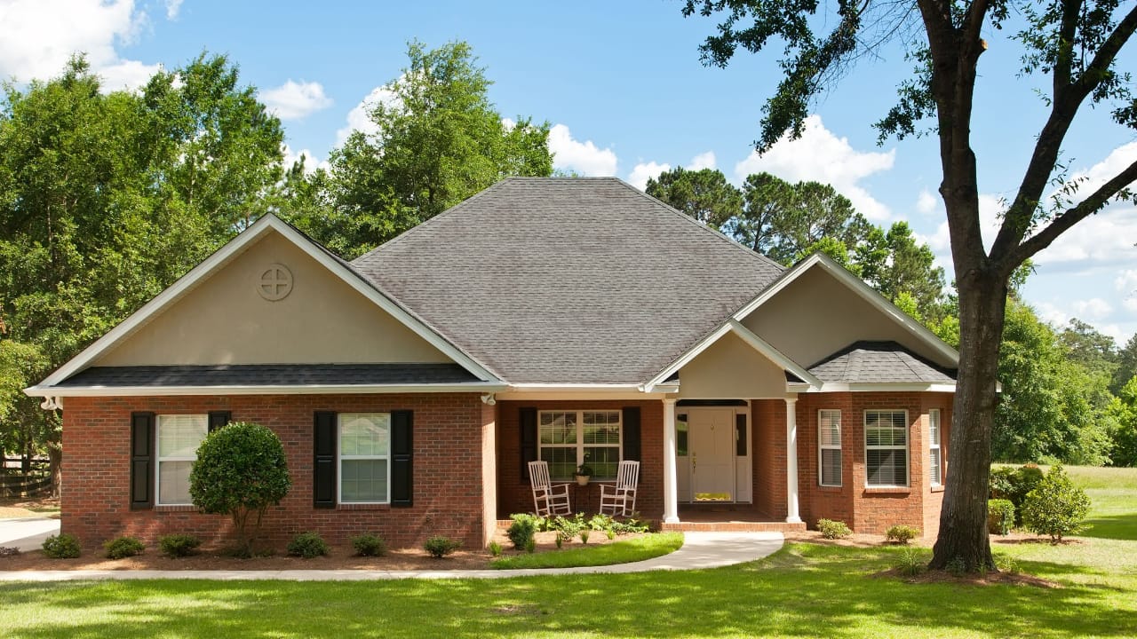 What should you not fix when selling a house?