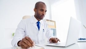 how much does a medical assistant make in the Philippines