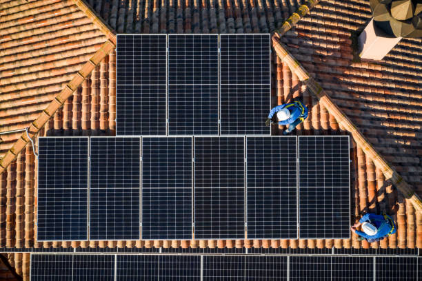 How Much Do Solar Contractors Make Per Hour in Denver