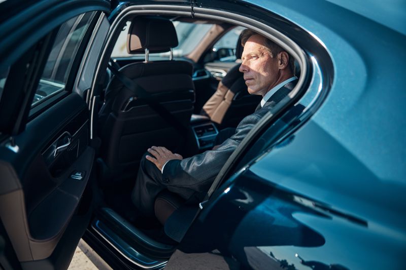 Porto airport to Barcelona limousine